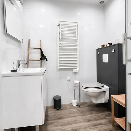 1-bedroom Just 5 Minutes Away From The Congress Center And The Beaches * Cannes