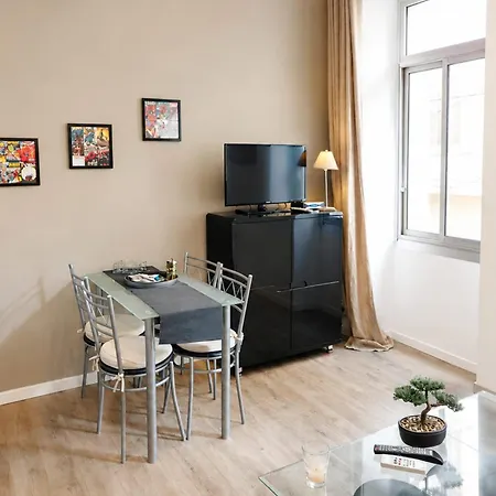 1-bedroom Just 5 Minutes Away From The Congress Center And The Beaches